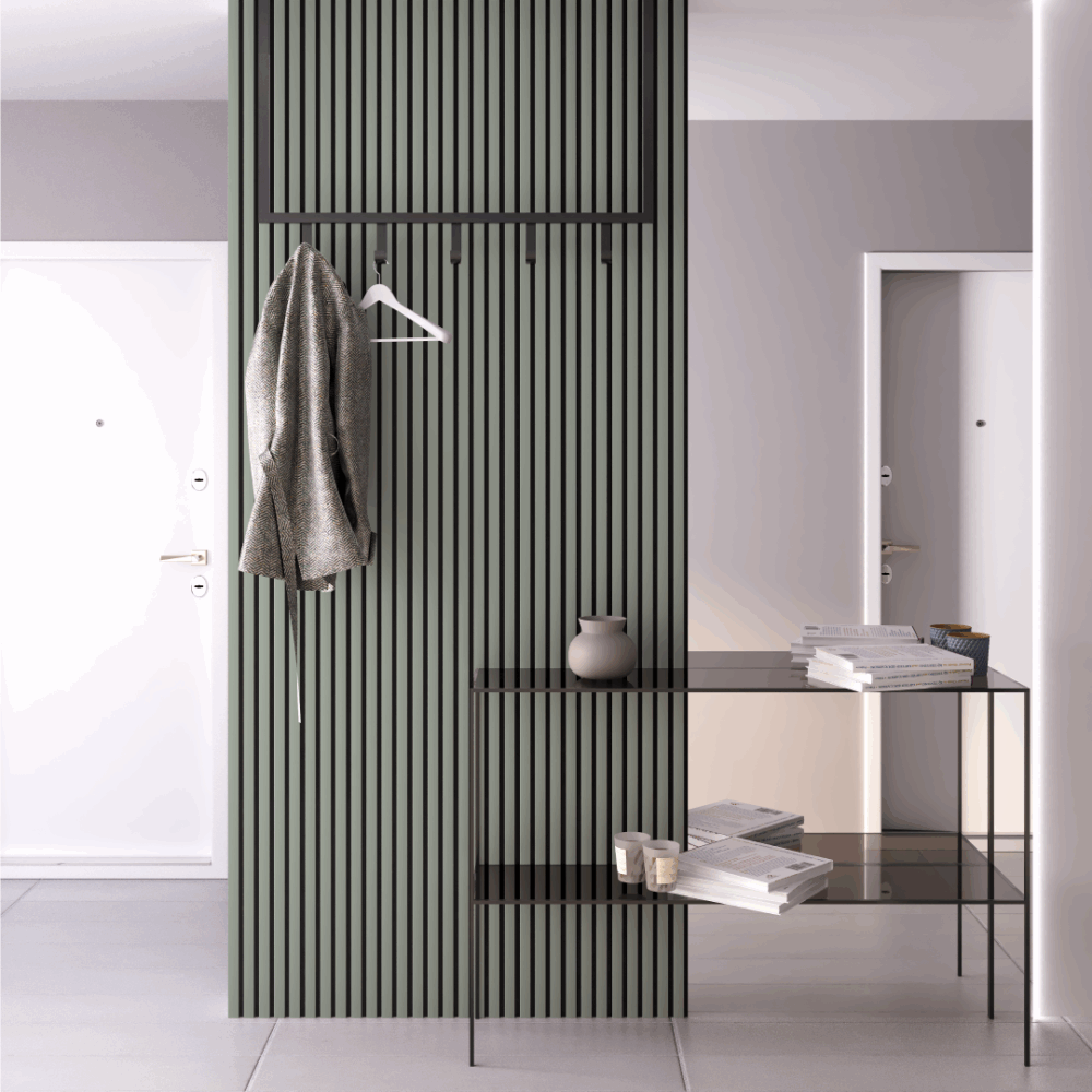 Entrée moderne avec mur à lattes.